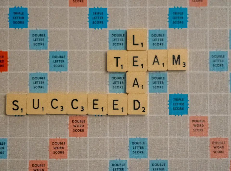 Kepemimpinan: Konsep, Jenis, dan Kualitas Utama